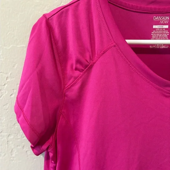 Danskin Now Magenta Short Sleeve Top - Picture 5 of 7